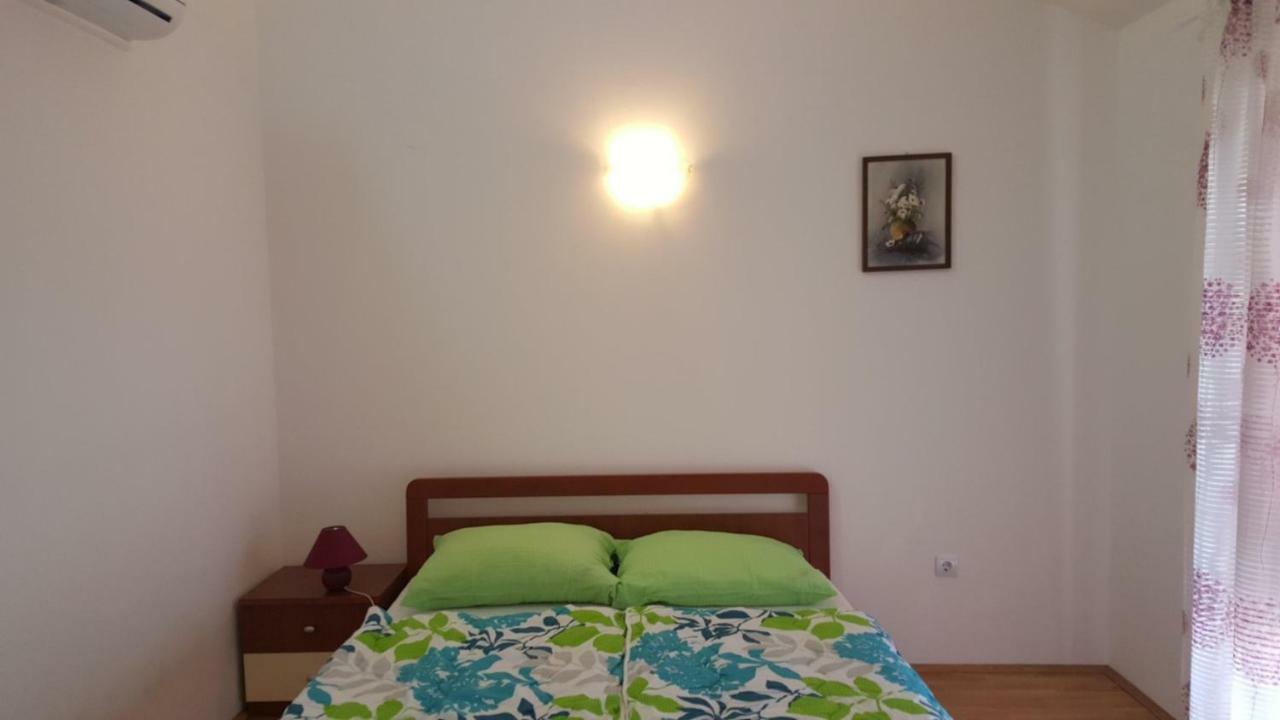 Apartmani Vesna Pinezići エクステリア 写真
